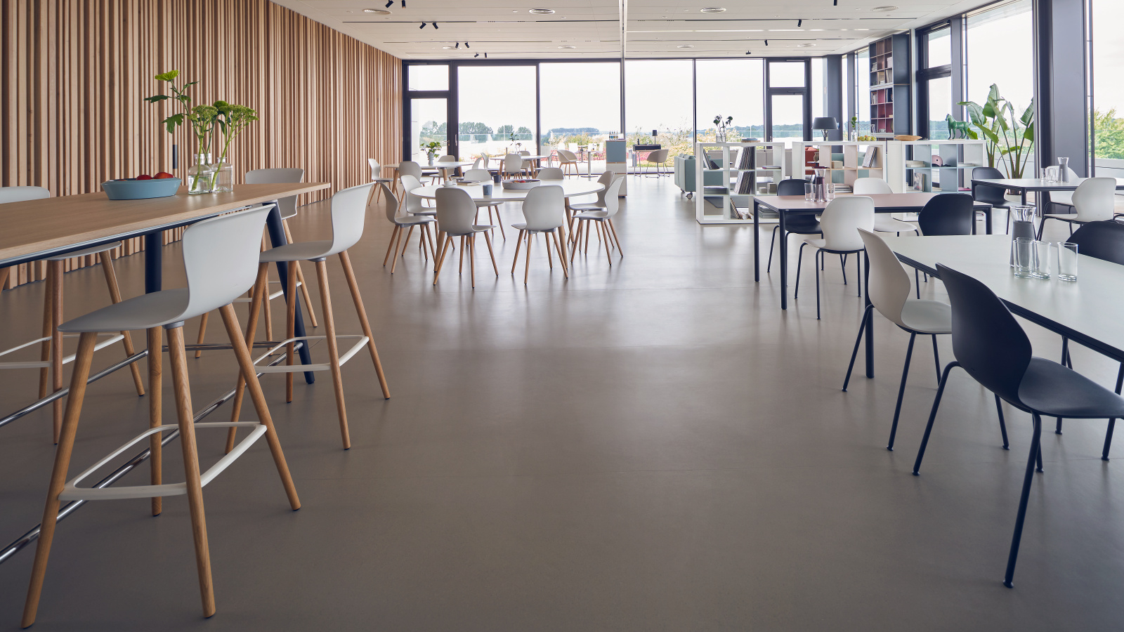 Bistro & canteen chair