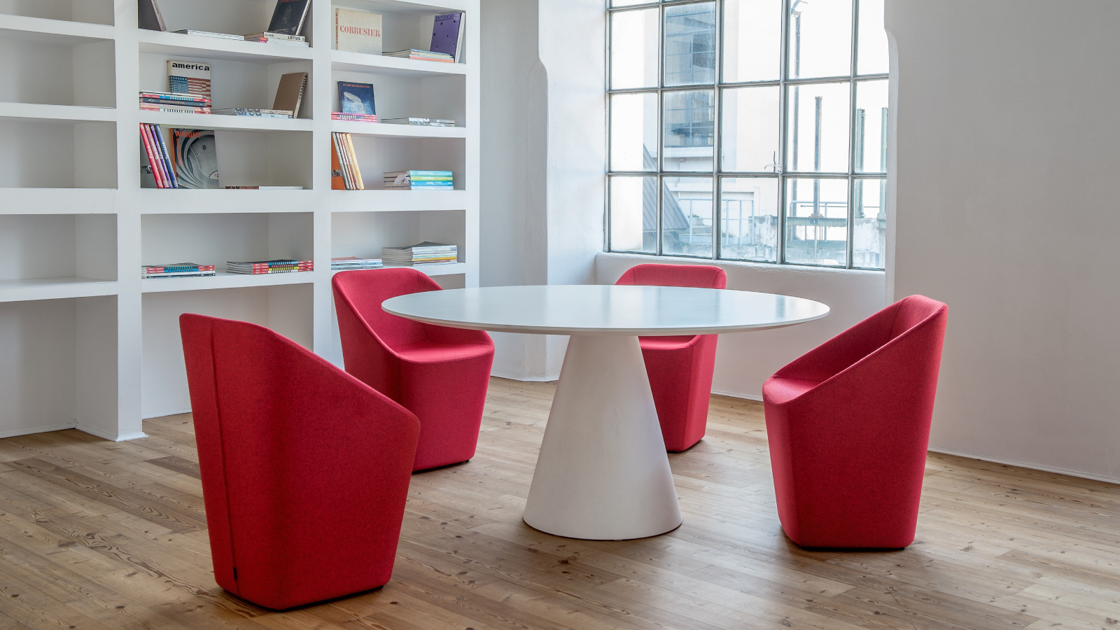 Lounge, bistro & canteen