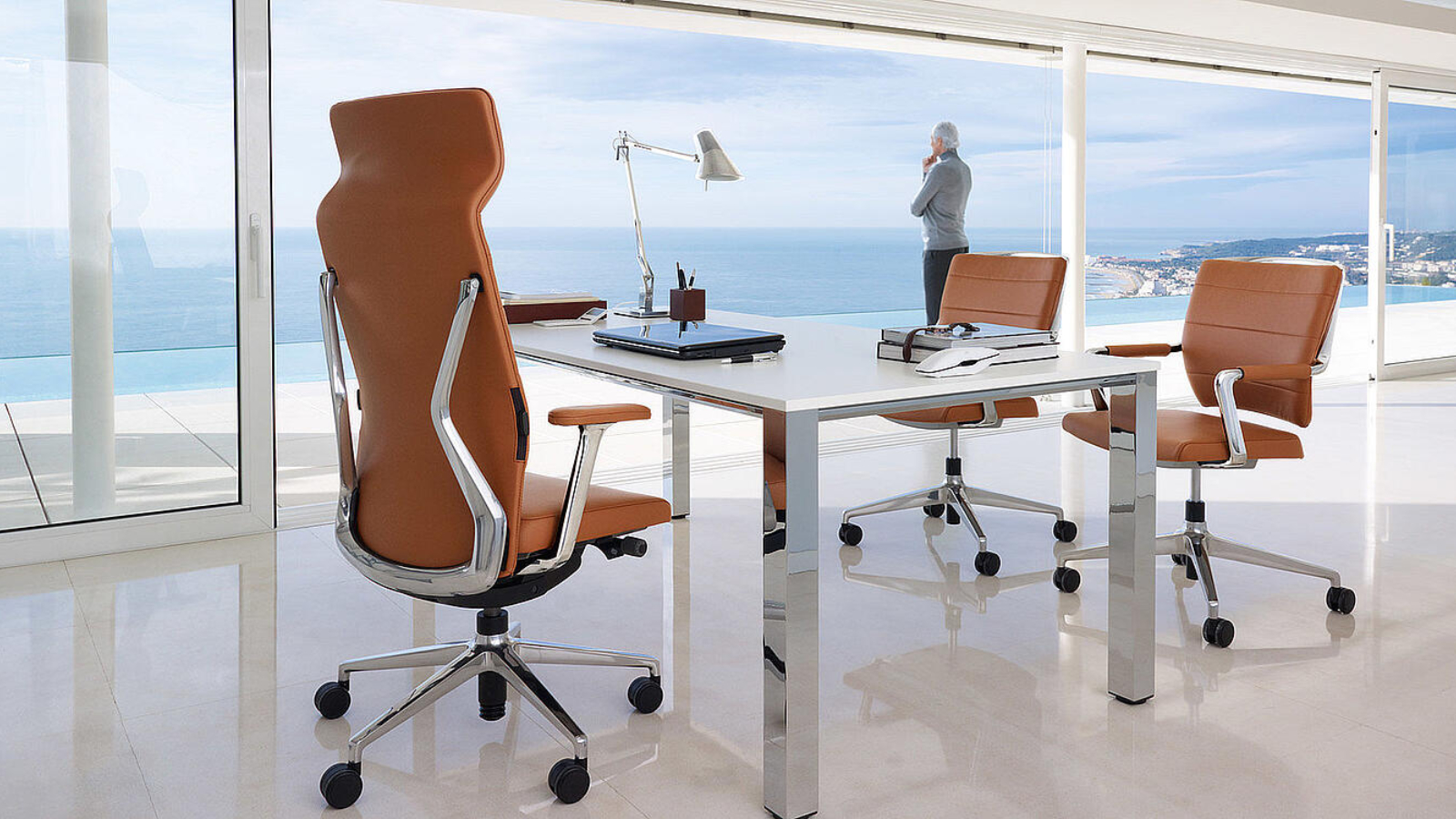 Meeting & conference table